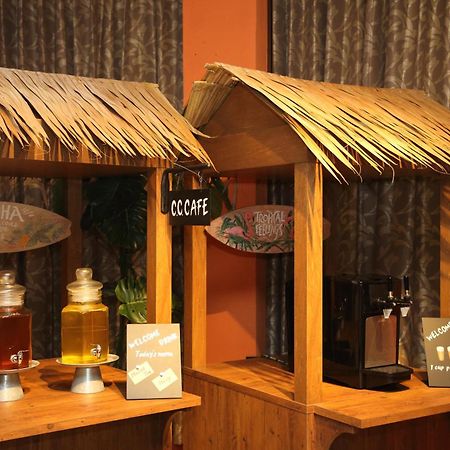 Fukuoka Chapel Coconuts Hotel Ipolani Extérieur photo