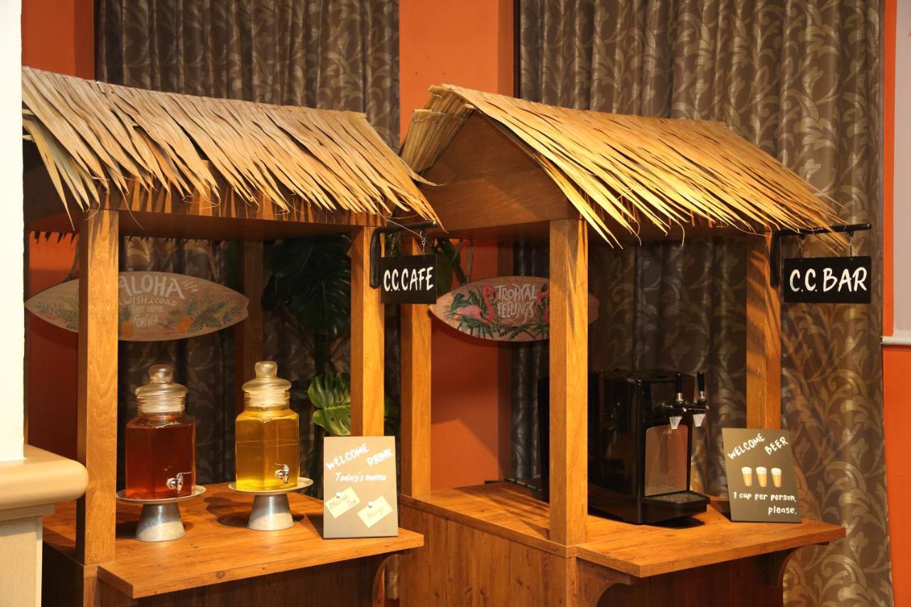 Fukuoka Chapel Coconuts Hotel Ipolani Extérieur photo