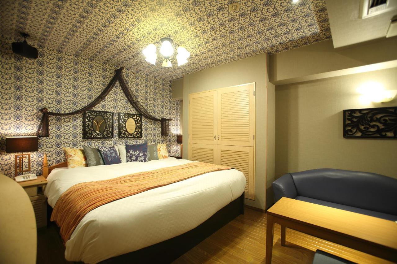 Fukuoka Chapel Coconuts Hotel Ipolani Extérieur photo